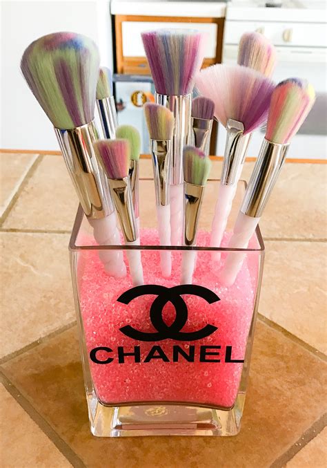 how to make chanel makeup brush holder|Chanel professional makeup brush set.